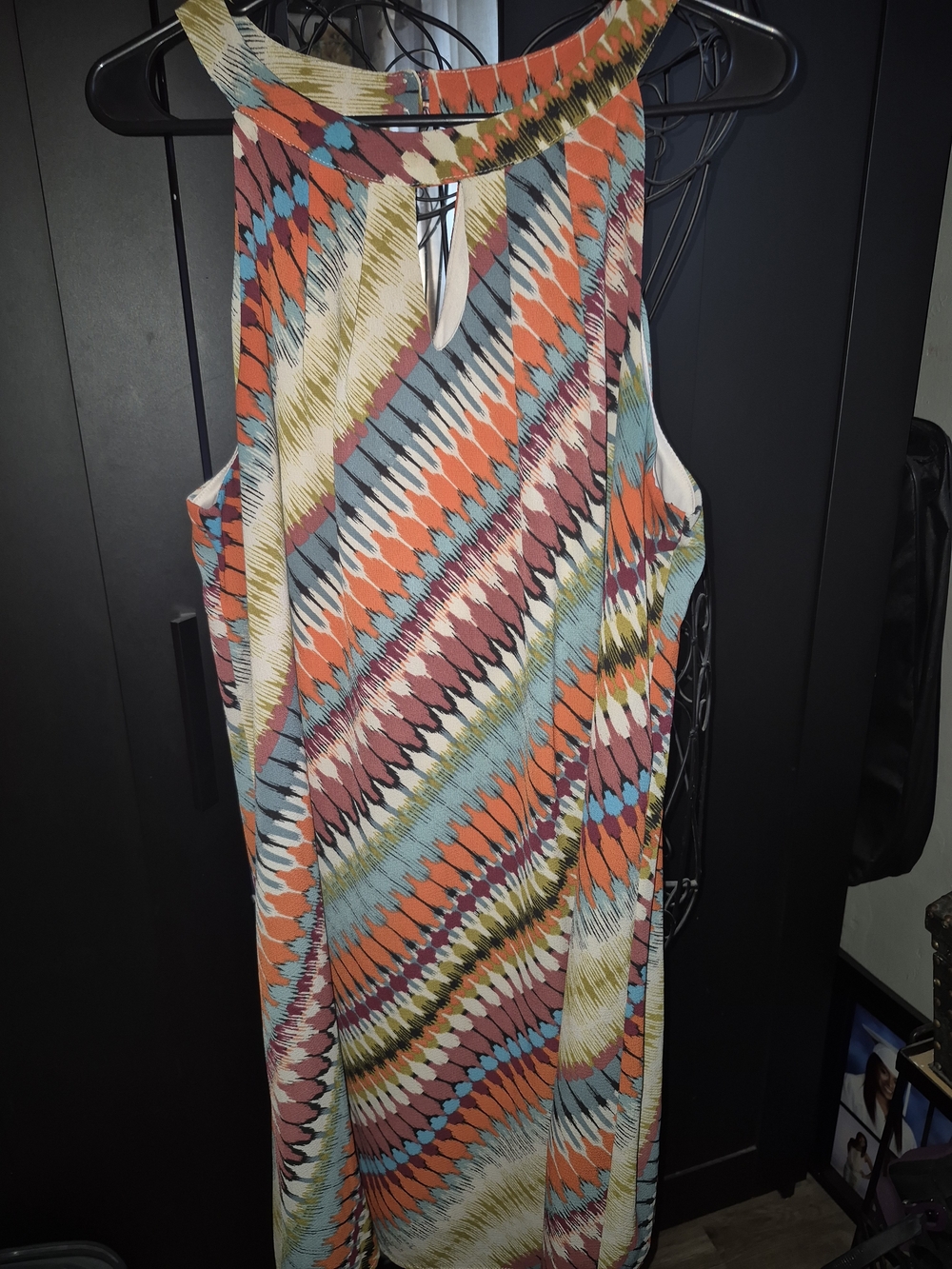 Sleeveless Multicolor Zigzag Print Women's Top
